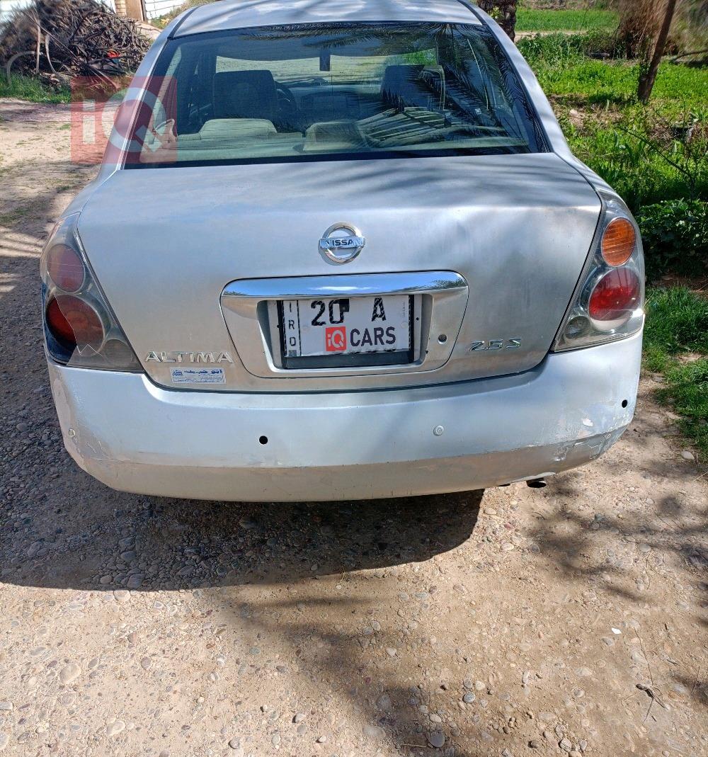 نيسان ألتيما